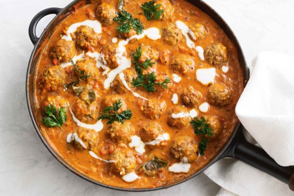 desi meatball curry